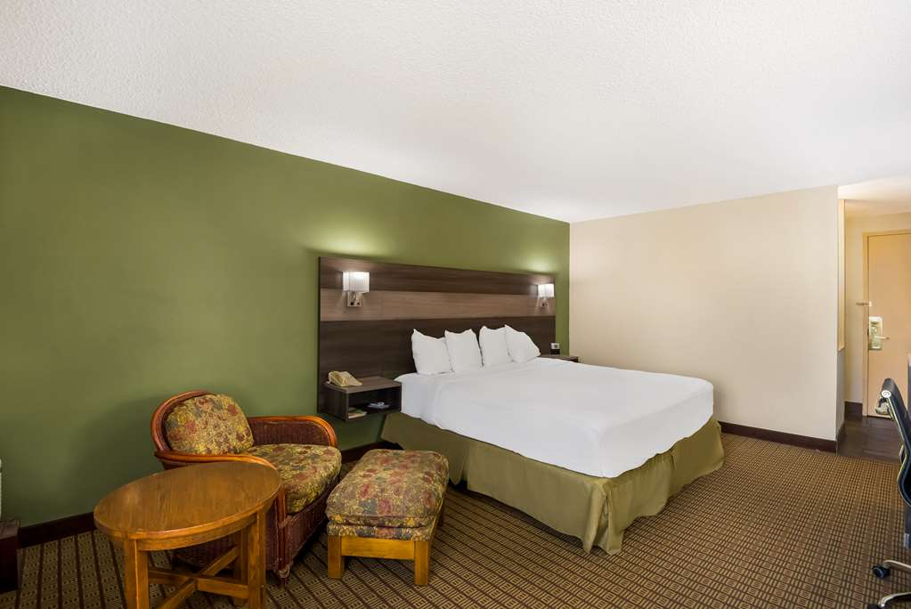 Best Western Prairie Inn & Conference Center - photo 18