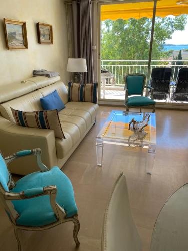 Les Pervenches - carbon neutral hotel in Cannes