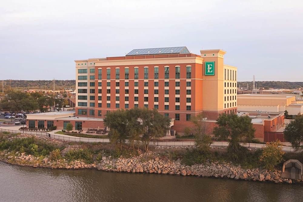 Embassy Suites by Hilton E Peoria Riverfront Conf Center - photo 39