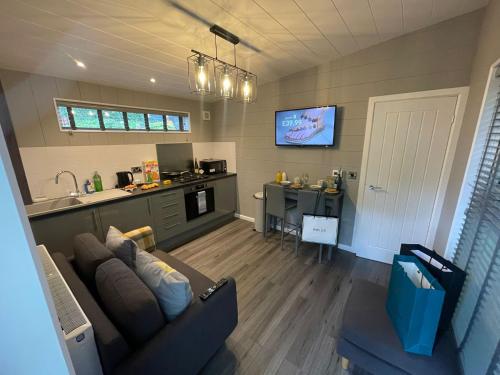 P56 Studio Pod with Hot Tub — hotel in Bethesda