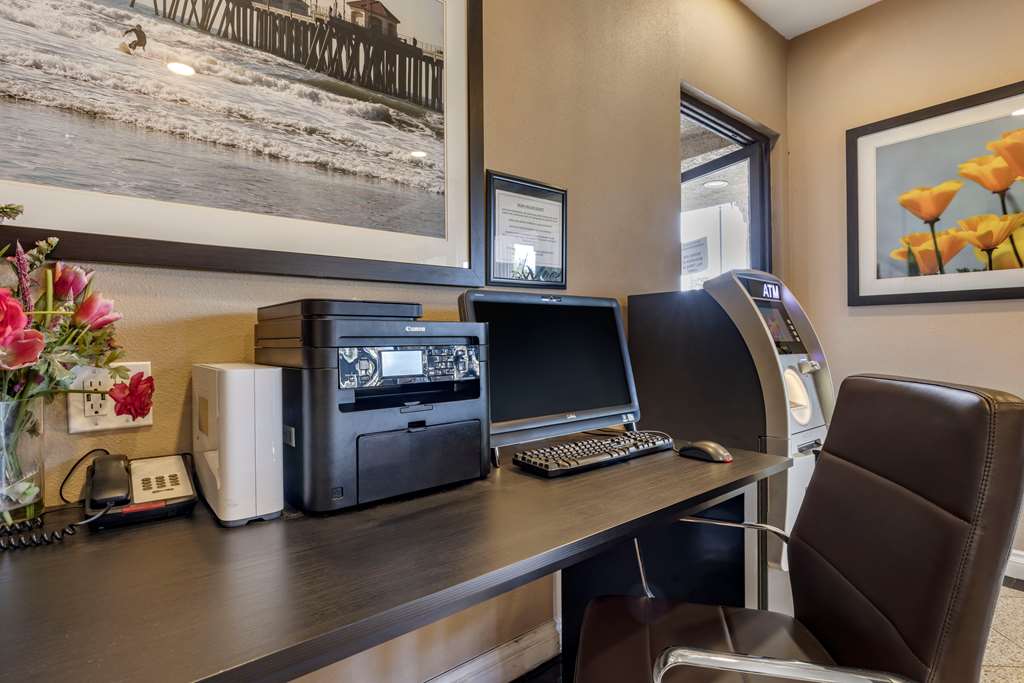 Comfort Inn & Suites Huntington Beach - photo 30