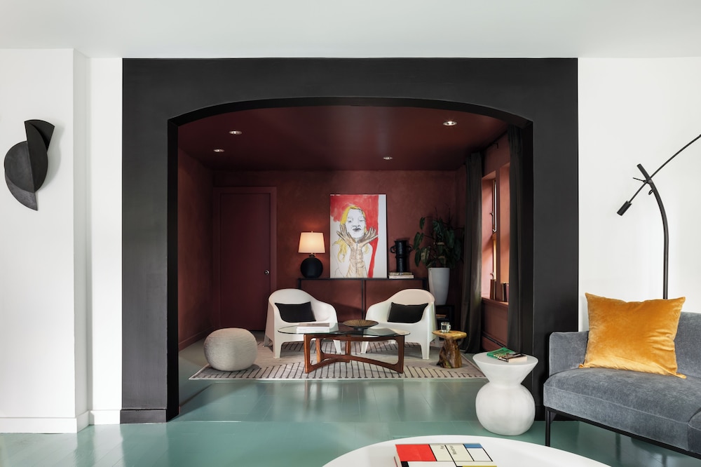 The Trail in Adams Berkshires Art Hotel - photo 28