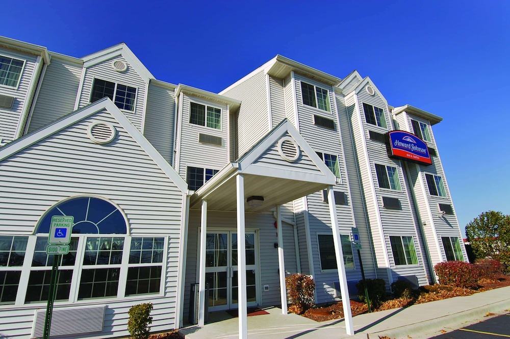 Red Lion Inn & Suites Elk Grove Village — hotel in Elk Grove Village