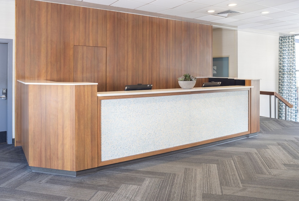 The Midtown Hotel - photo 2