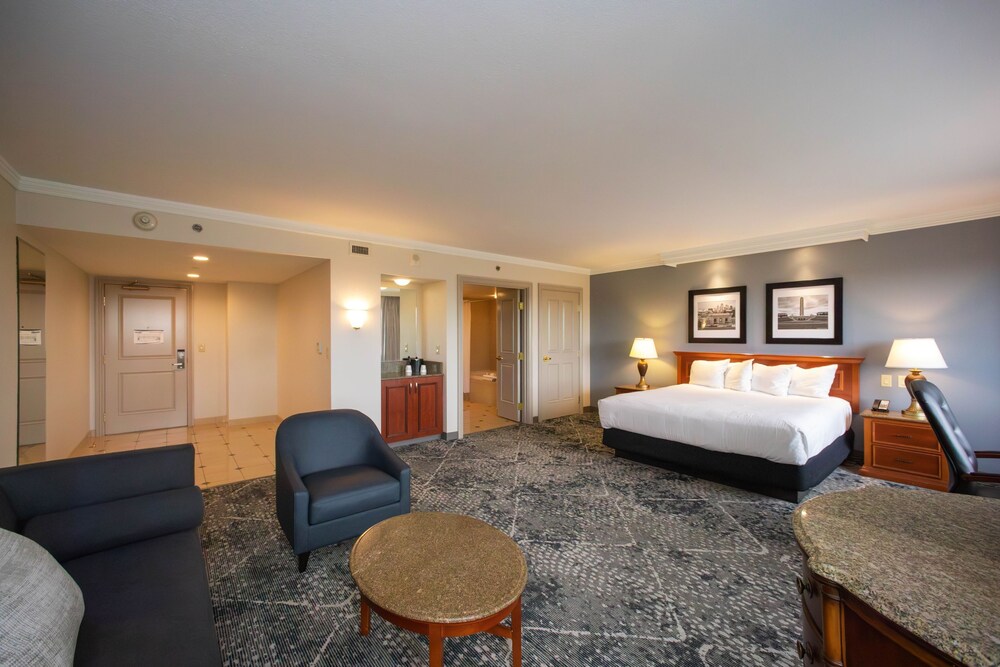 Harrah's Kansas City Hotel and Casino A Caesars Rewards Destination - photo 11