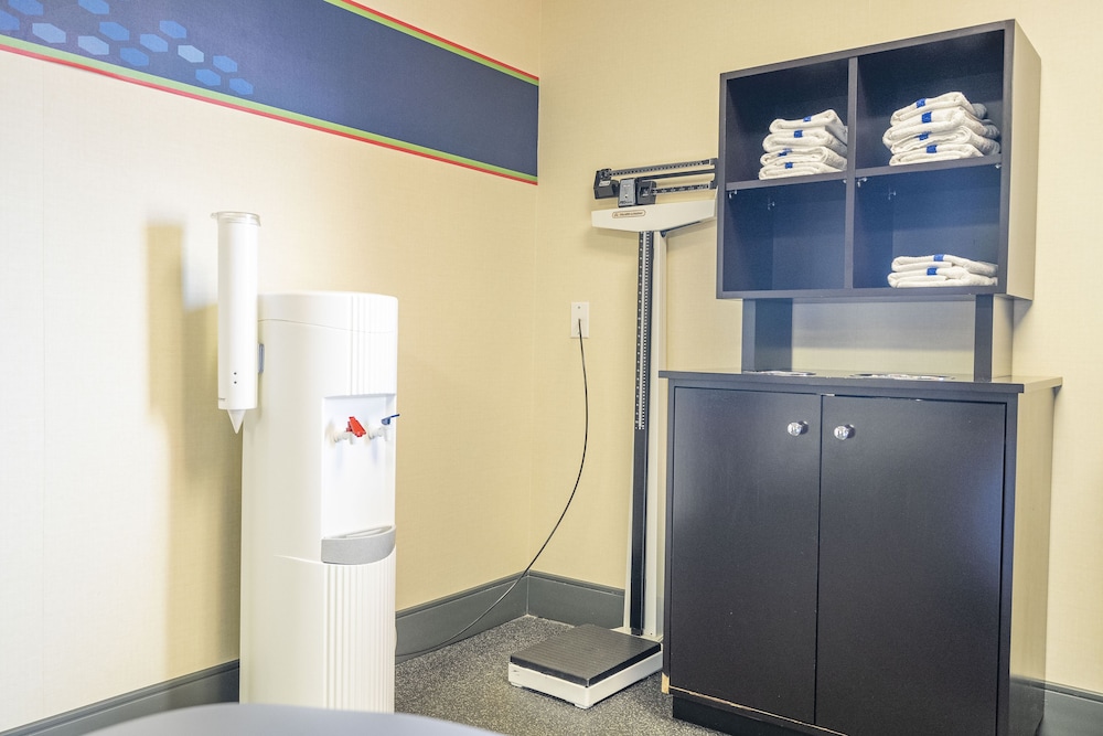 Hampton Inn Spring Hill - photo 50