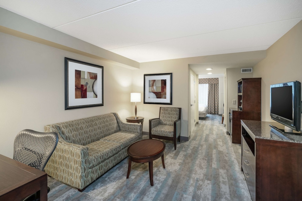 Hilton Garden Inn Richmond Airport - photo 11