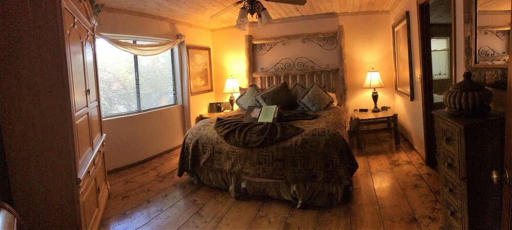Adobe Village Inn - photo 10