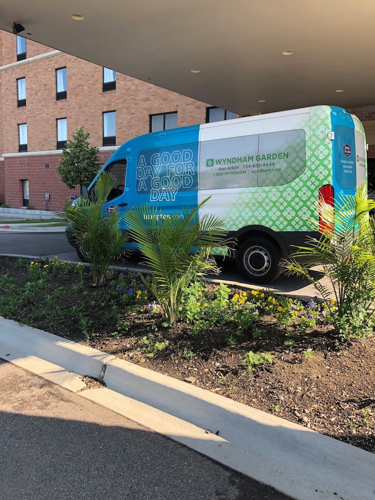 Hampton Inn & Suites Ann Arbor West - photo 46