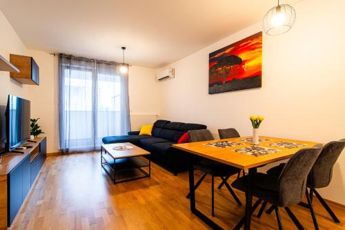 Flexible SelfCheckIns 105 Zagreb Parking Loggia — 4-Star Luxury Hotel in Zagreb, Croatia