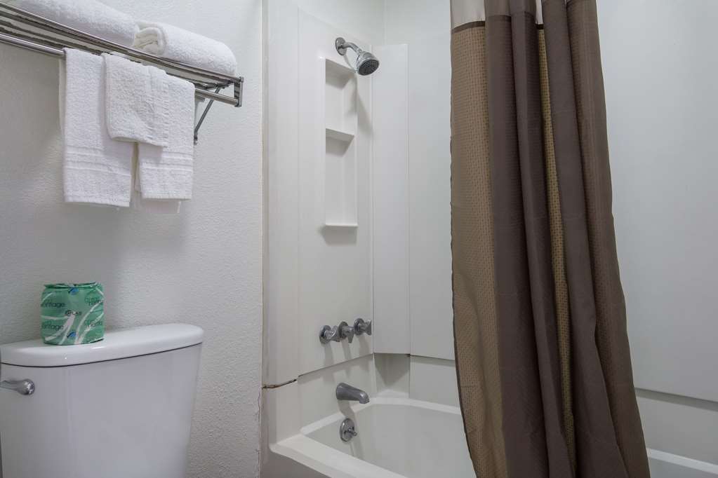 Motel 6 Marshall TX - photo 16