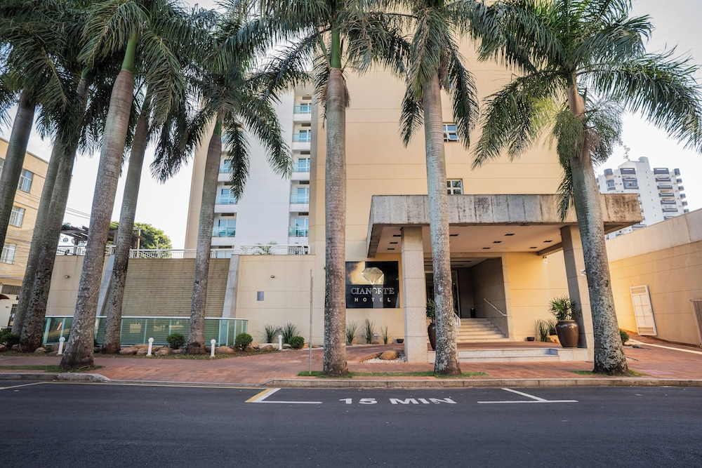Hotel Cianorte Diamond in Cianorte, Brasil