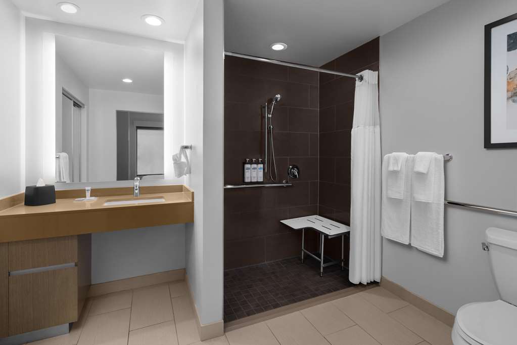 Hyatt House Raleigh North Hills - photo 10