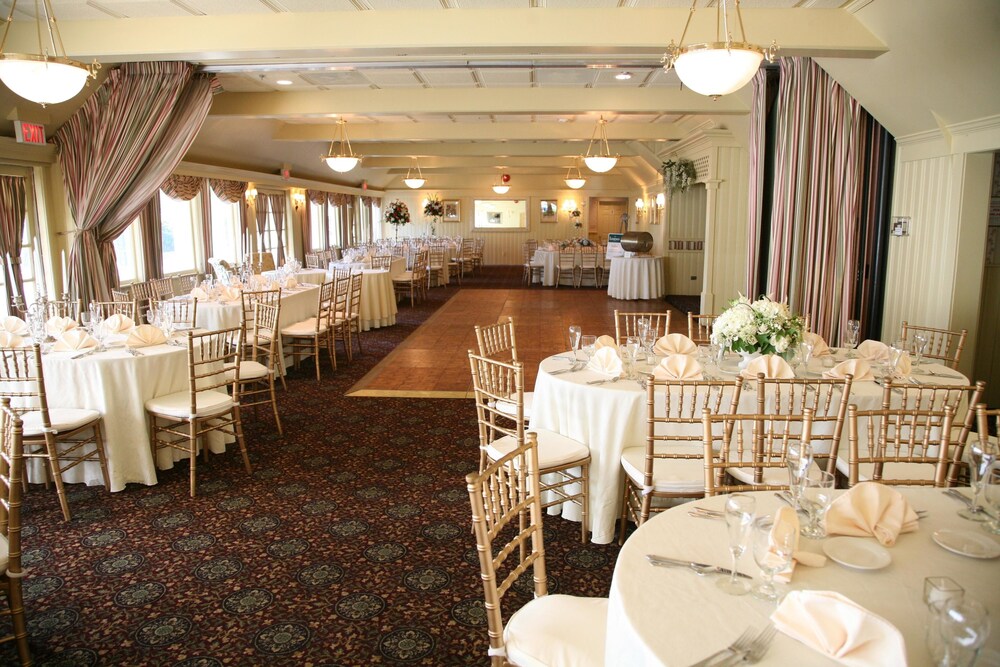 Three Village Inn Stony Brook - photo 13