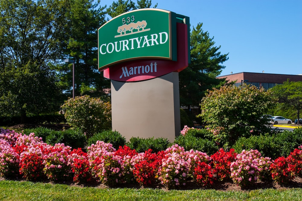Courtyard by Marriott Dulles Airport Herndon Reston - photo 30