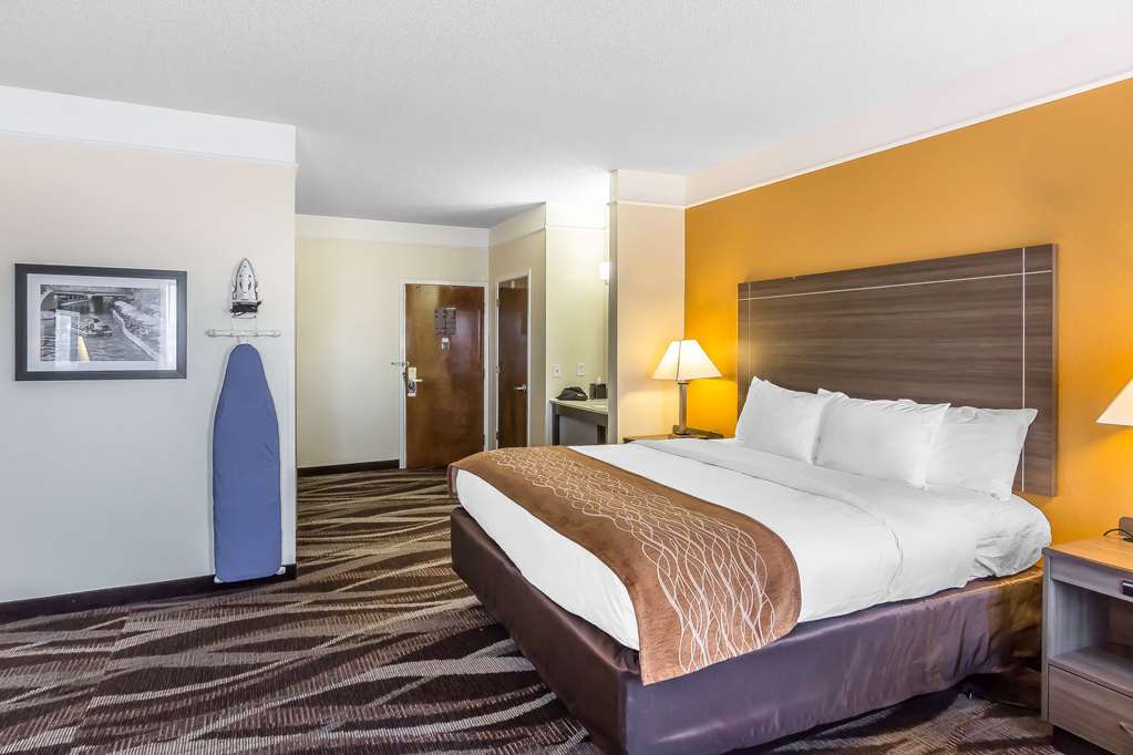 Comfort Inn near Frost Bank Center - photo 13