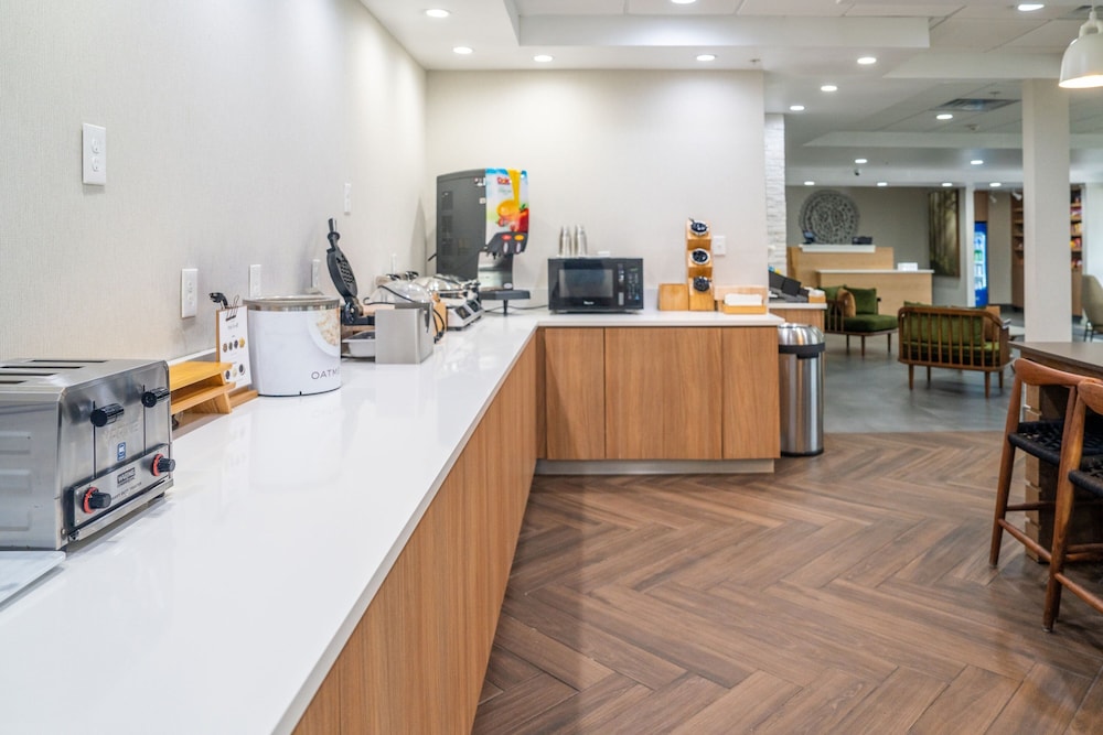 Fairfield Inn & Suites By Marriott Beaumont - photo 40