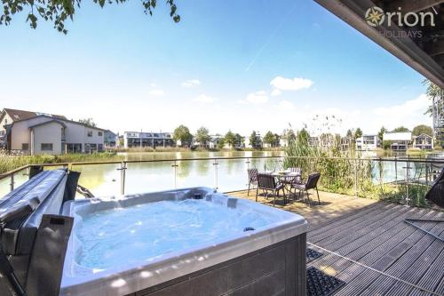 Clearwater 67 Ortolan Villa P — 4-Star Luxury Hotel in Stow On The Wold, United Kingdom