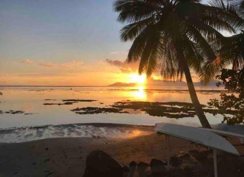 Tahitian villa avec accès mer privé à 300 m — 4-Star Luxury Hotel in Punaauia, French Polynesia