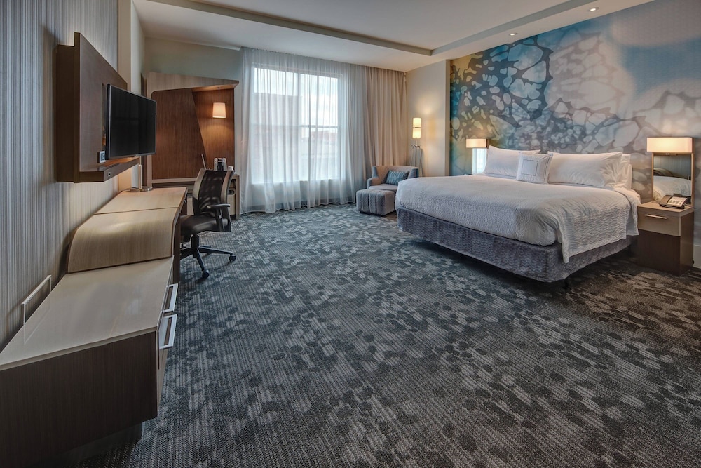 Courtyard by Marriott Kansas City Downtown Convention Center - photo 8