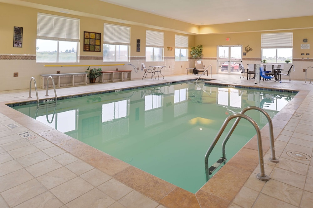 Hampton Inn Alpine - photo 15
