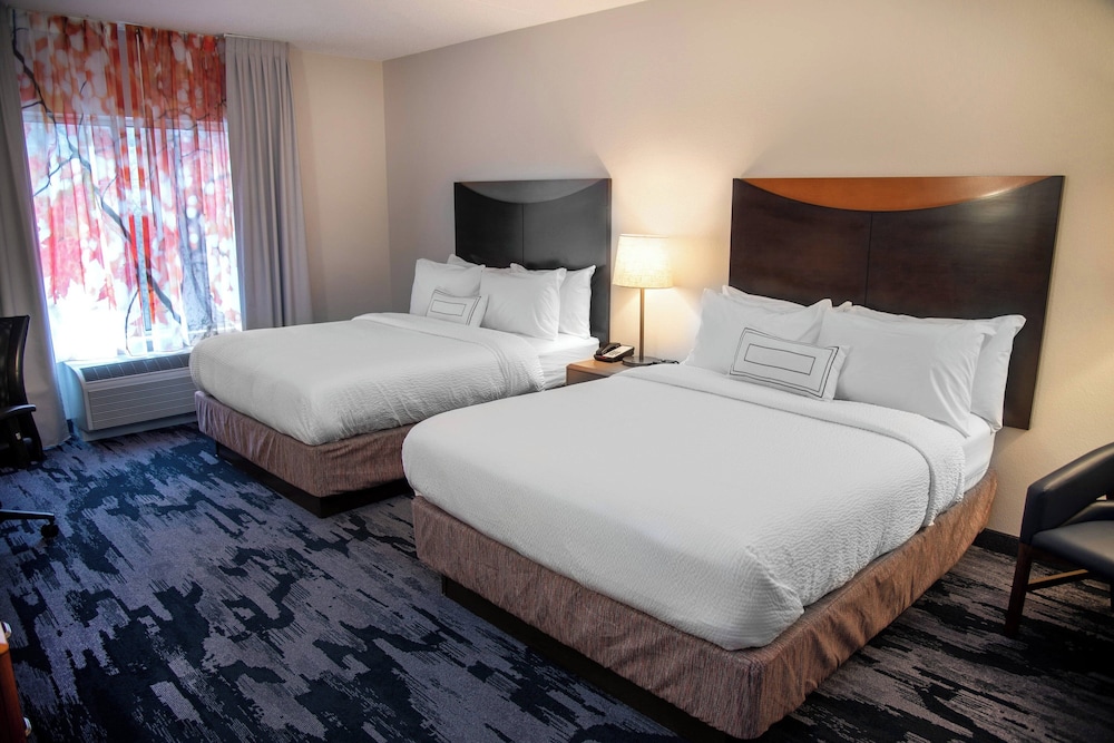 Fairfield Inn & Suites by Marriott Lewisburg - photo 4