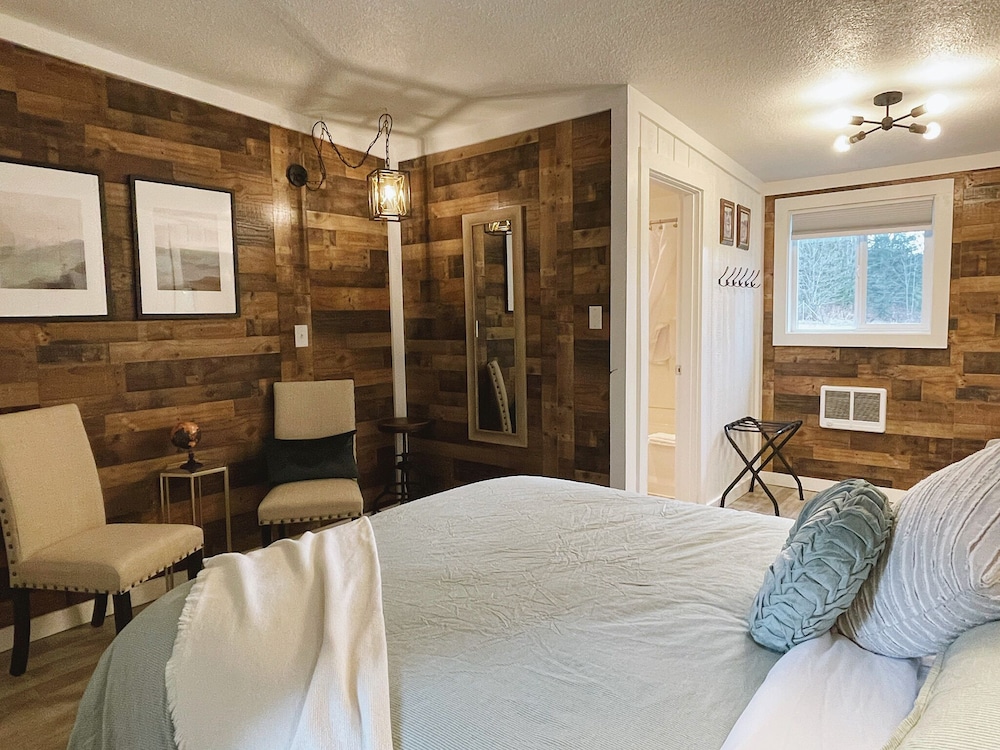 Emerald Valley Inn - photo 26