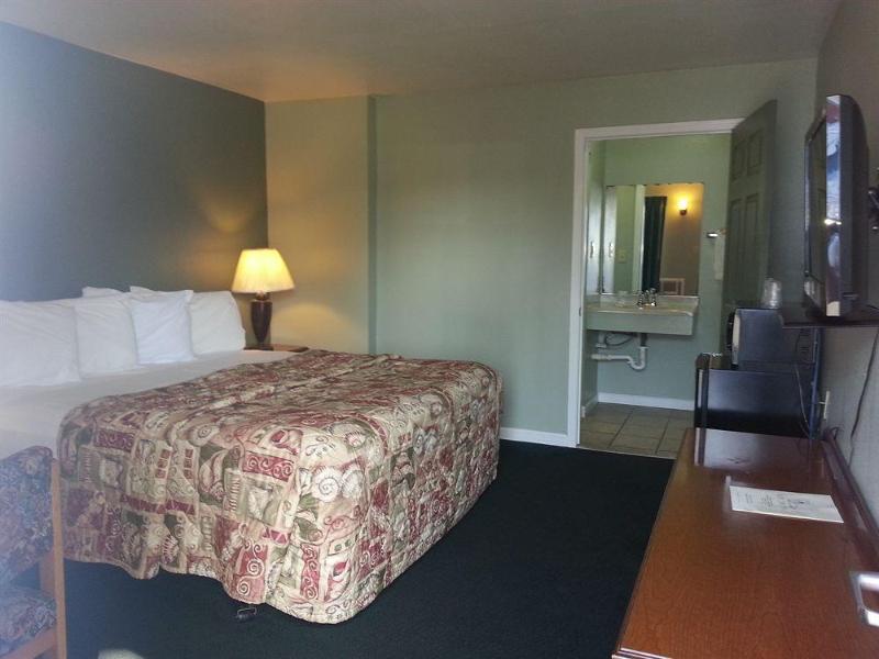 Blue Seal Inn - photo 13