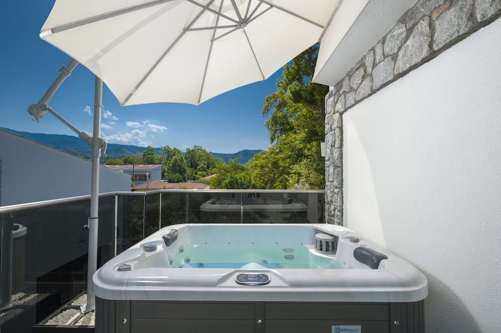 Alpe Luxury Accommodation — Unknown City — photo 2