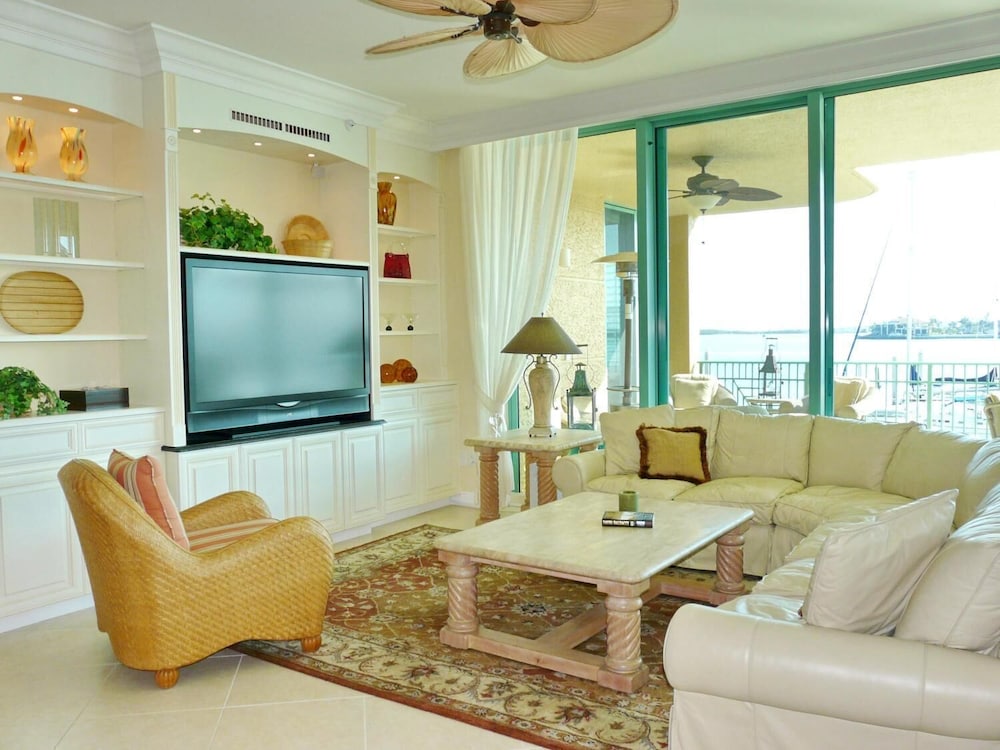 Pier 81 South Unit 204 Marco Island - photo 14