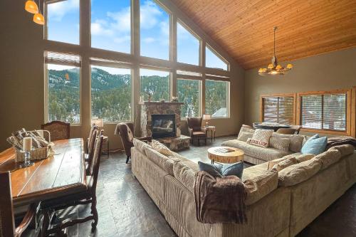 Cozy Rustic Escape - carbon neutral hotel in Bridgeport