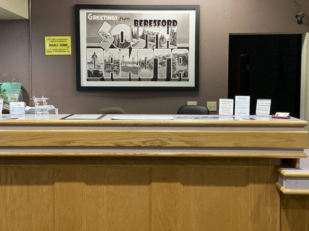 Super 8 by Wyndham Beresford - photo 3