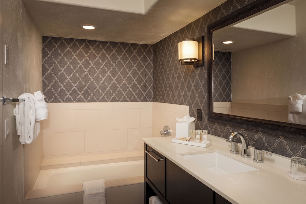 Hotel Pacific - photo 17