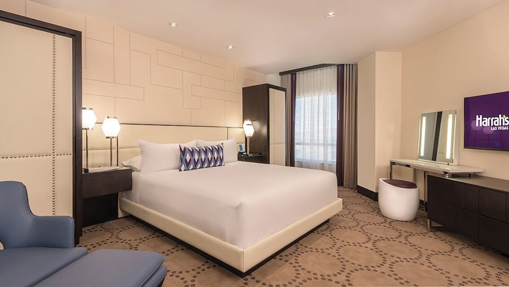 Harrah s Las Vegas A Caesars Rewards Destination - photo 35