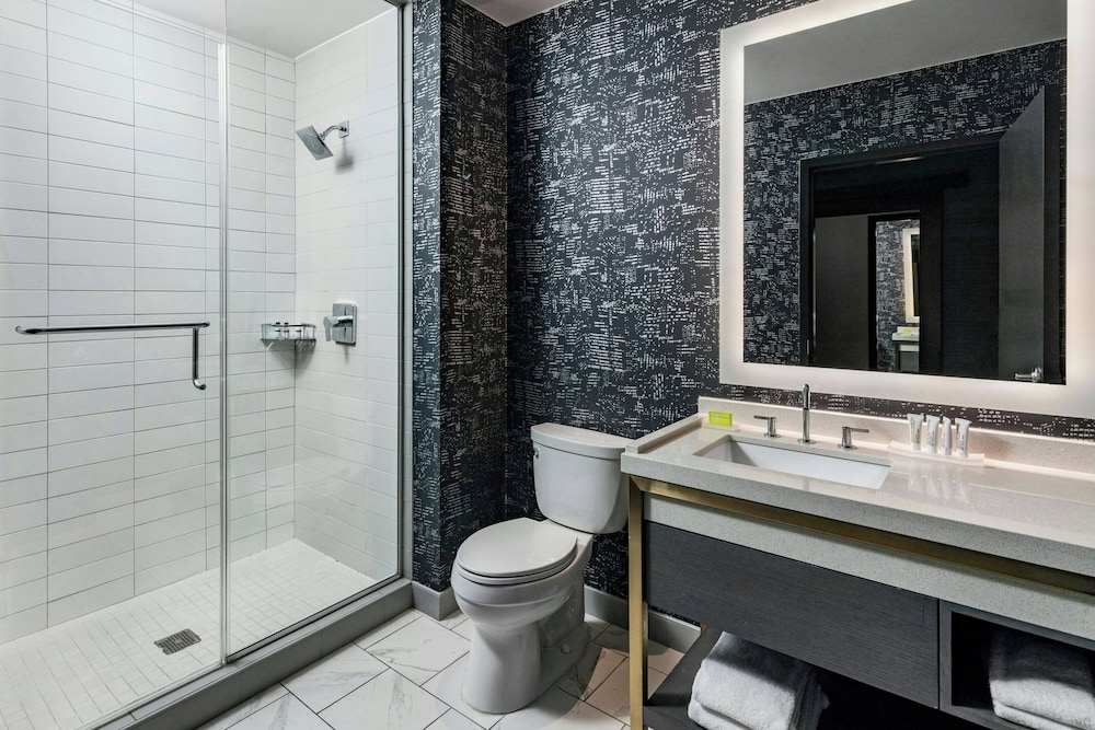 Le Meridien Houston Downtown - photo 23