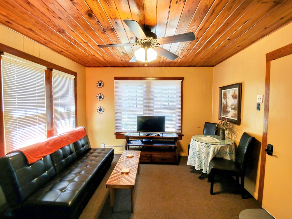 Edgewater Resort Cottage #1 - photo 116