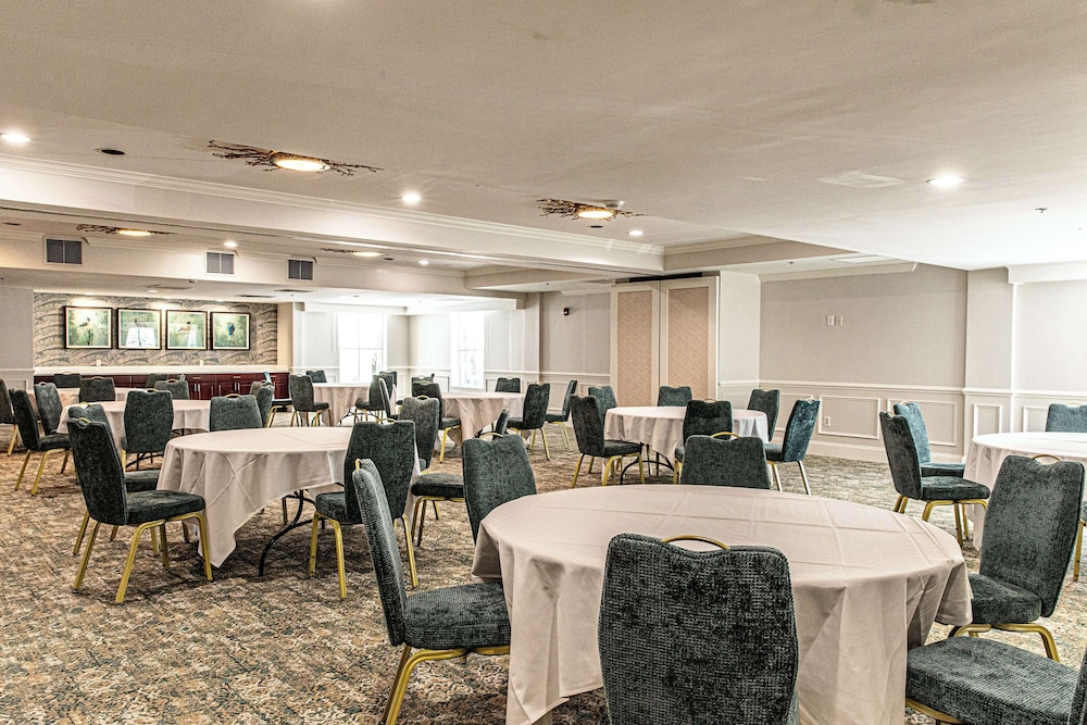 Hampton Inn & Suites Charleston West Ashley - photo 49