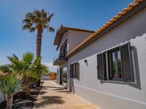 A Casa do Góis Villa in Porto Santo — 4-Star Luxury Hotel in Vila Baleira, Portugal