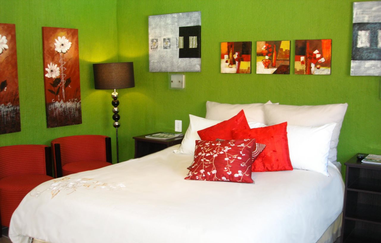 Boga Legaba Guest House & Conference Centre — 4-Star Luxury Hotel in Mahikeng, South Africa