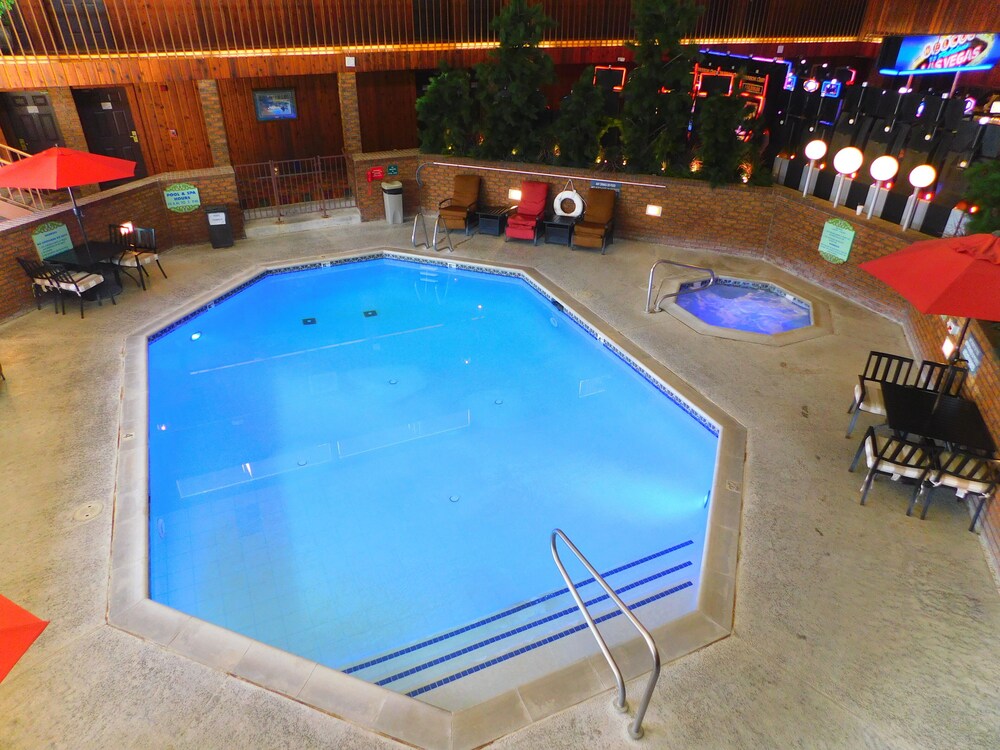 Ramada By Wyndham Ely - photo 17