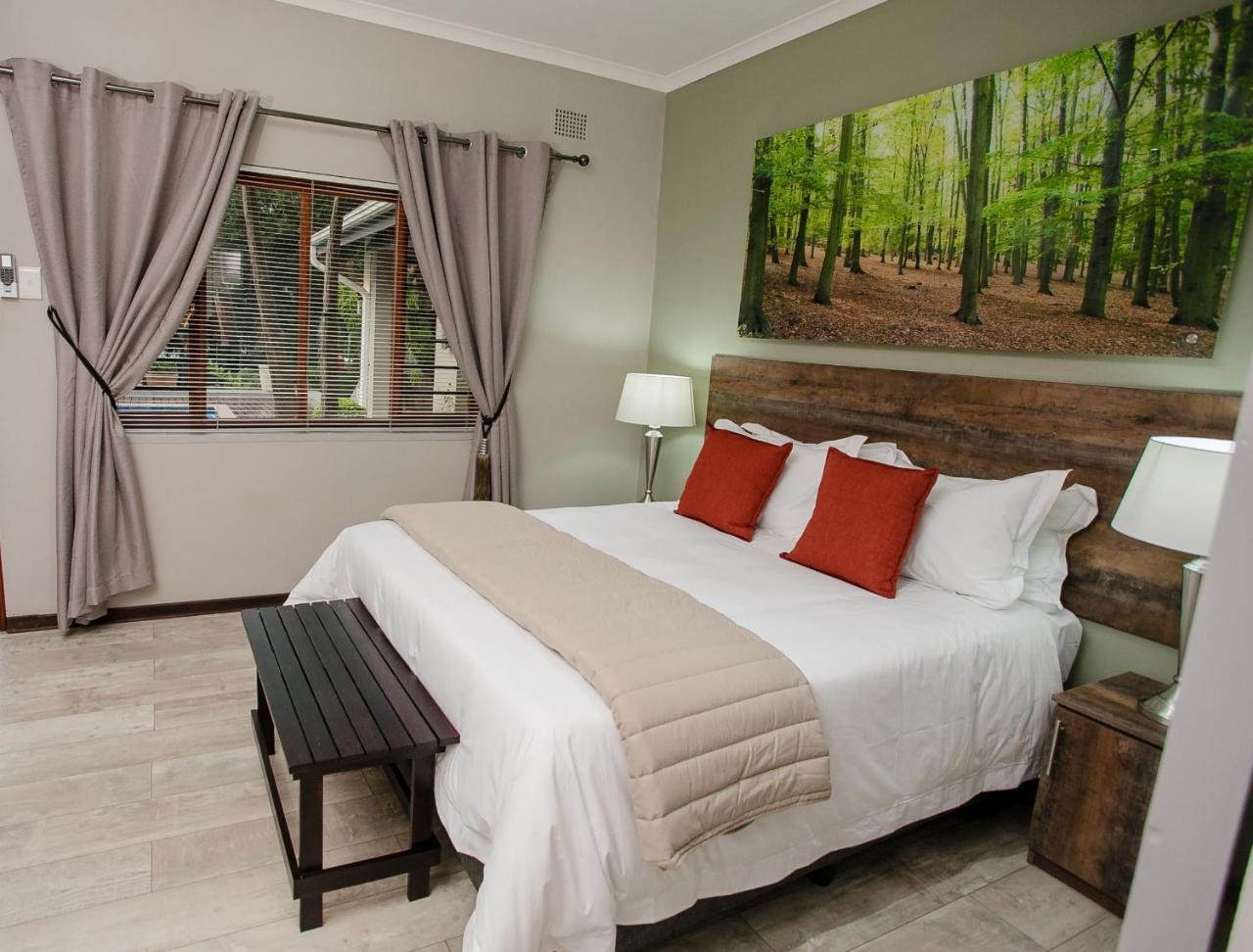 Vinique Guesthouse — 4-Star Luxury Hotel in Nelspruit, South Africa