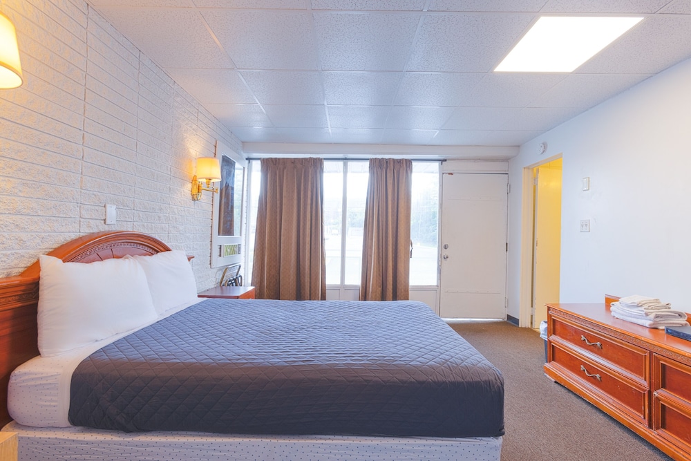 Sonrise Inn Lincoln Hwy By OYO - photo 6