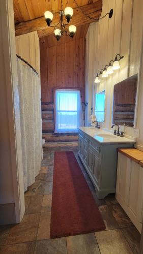 Firefly Creek Lodge - photo 19