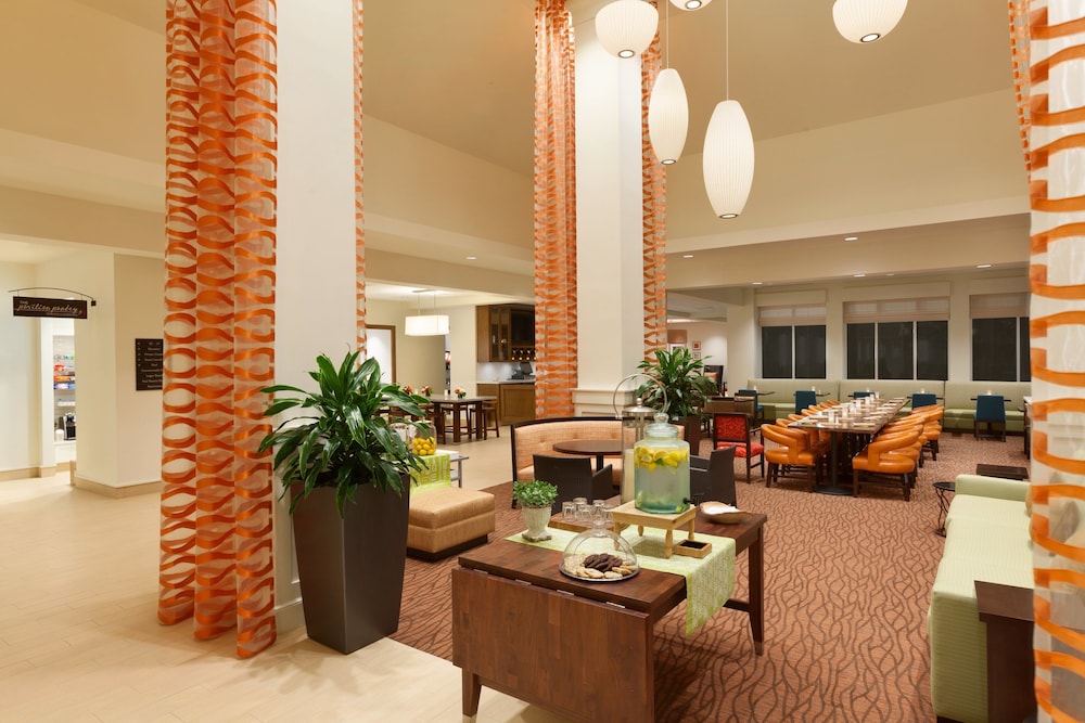 Hilton Garden Inn Boston Logan Airport - photo 3