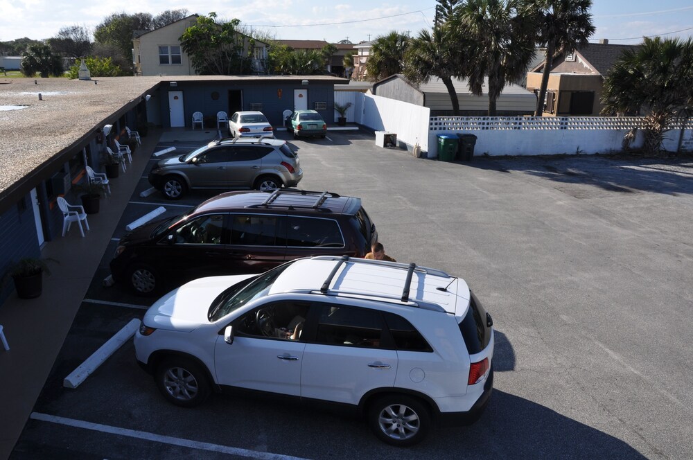 Atlantic Economy Inn - photo 23