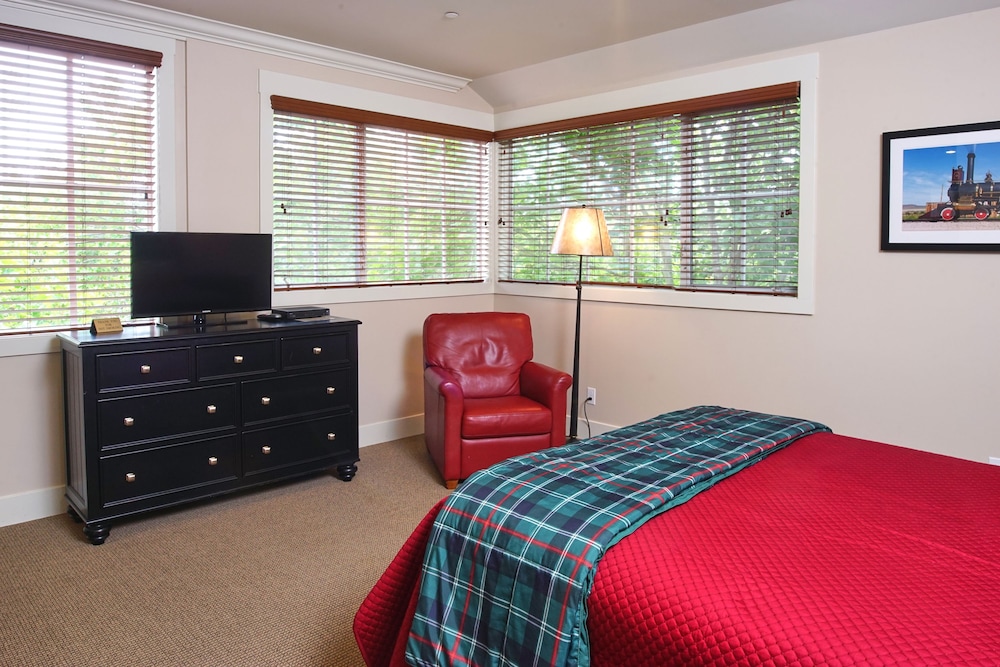 Hotel Mac - photo 27