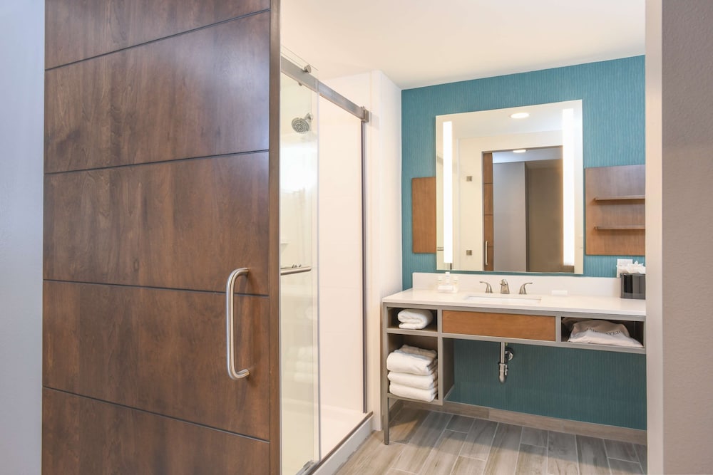 Hilton Garden Inn Cincinnati Midtown - photo 28