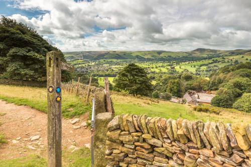 Birch Cottage — 4-Star Luxury Hotel in Hope, United Kingdom