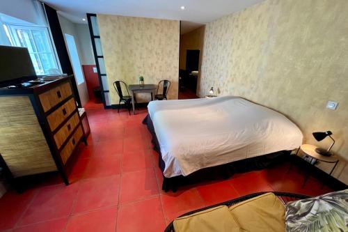 Le Belem Room In The Heart Of St Martin De Re — Saint Martin De Re