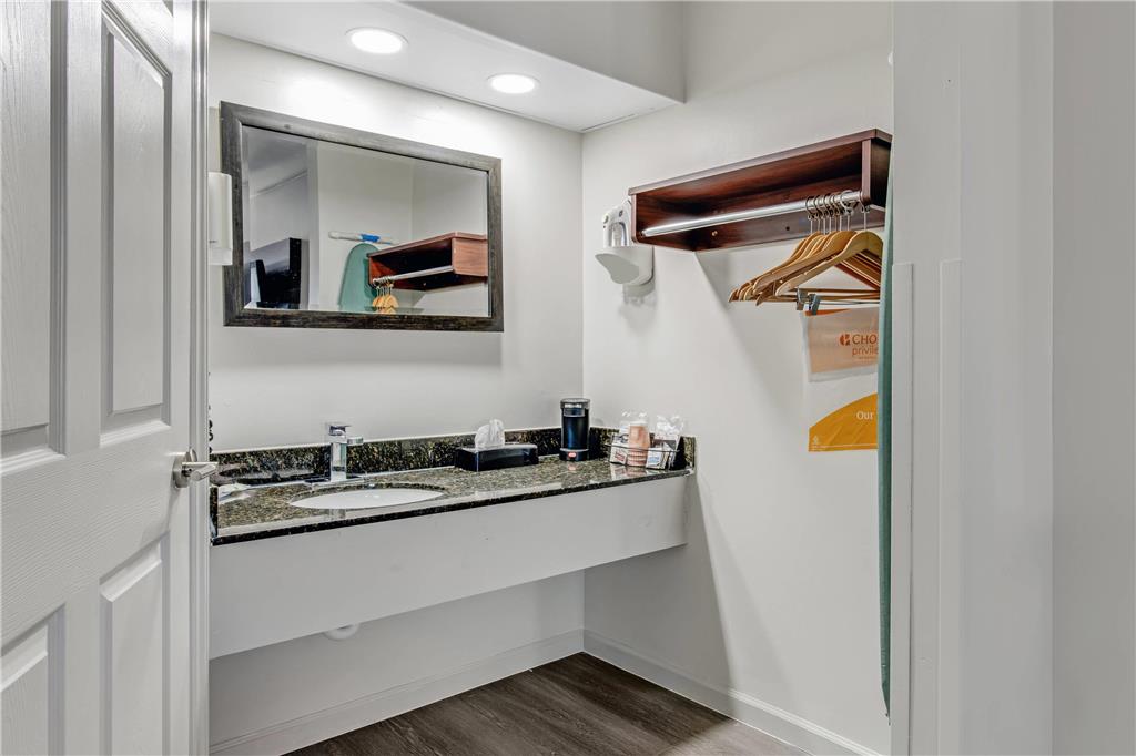 Quality Inn Laurinburg - photo 11